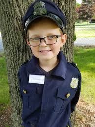 Kim Thibeault's Instagram, Twitter & Facebook