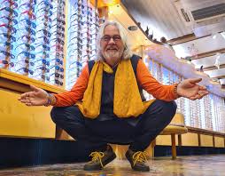 Karl Mayer Wildner: Paradiesvogel mit Durchblick