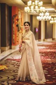 Gorgeous White Saree With Gota Border For Reception Party See More On Wedmegood Com Wedmegood Indianwedd Reception Sarees Saree Trends Indian Bridal Fashion