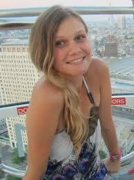 Emily Richards's Instagram, Twitter & Facebook