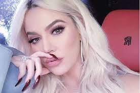 Check out our kardashian nails selection for the very best in unique or custom, handmade pieces from our nail art shops. Khloe Kardashian Is Tired Of People Criticizing Her Long Nails