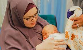 That's the name of datuk seri siti nurhaliza's baby girl. Siti Nurhaliza Under Probe For Allegedly Flouting Health Sops At Newborn S Tahnik Malaysia The Vibes