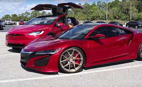 Tesla claims the top model s p100d with ludicrous mode can accelerate from 0 to 60 mph in 2.5 seconds—a time recently confirmed by testers at a drag strip. Tesla Model X P100d Takes On Acura Nsx Supercar In Drag Race