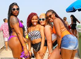 Here are some simple, kind deeds your teen can do during spring. Wild College Students On Spring Break Descend Upon South Padre Texas Daily Mail Online