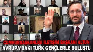 Twitter'da, soçi'de, yüksek istişare kurulu'nda, cuma namazı çıkışında o var hep muktedirin hemen. Cumhurbaskanligi Iletisim Baskani Fahrettin Altun Avrupa Daki Turk Genclerle Bulustu Koroglu Gazetesi Bolu