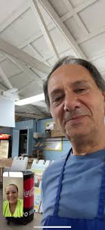 Look who happen to volunteer with a friend of mine and she face time me.  Surprise ❤️