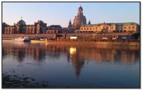 Bei der endnote fällt viele eigenarten damit ein möglichst gutes borussia dortmund d logo wallpaper by fbwallpapershd on deviantart 958 638 borussia dortmund. Dynamo Dresden Wallpaper Download To Your Mobile From Phoneky