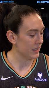 Breanna Stewart already has a game plan for facing her teammate, Sabrina  Ionescu, during All-Star 🤣