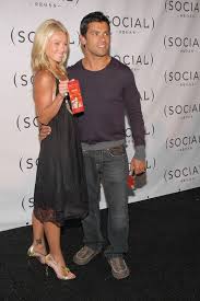 Facebook, instagram, twitter mark consuelos is active on instagram and twitter. 24 Mark Consuelos Ideas Mark Consuelos Kelly Ripa Kelly Ripa Mark Consuelos