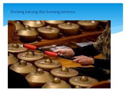 Bentuk waditra bonang menyerupai bentuk gong, namun penclonnya berukuran lebih kecil. Musik Tradisional Indonesia Ppt Download