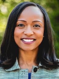 Tamika Curry's Instagram, Twitter & Facebook