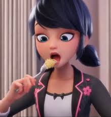 nadie* yo desayunando a la una de la tarde: