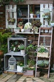 Como Organizar Y Decorar Tu Rincon Para Jardineria Garten Vertikaler Garten Gartenecke