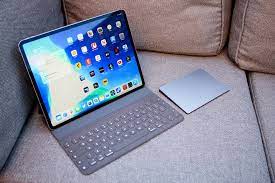 They run the ios and ipados mobile operating systems. Apple Ipad Pro 12 9 Zoll 2020 Test Laptop Ersatz