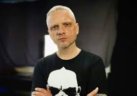 Он известен российскому зрителю по фильмам. Gdzzhwpglwzknm