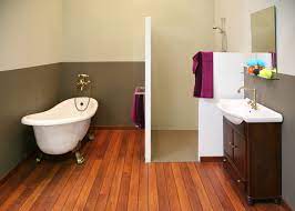 Scrape any cracked or flaking paint with a paint scraper. Tips For Painting Bathrooms Brewers Know How The Decorating Knowledge And Advice You Need