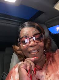 New Millennium Women of Dècor