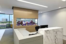 10 Cool Fish Tanks For Your Office Wall Aquarium Aquarium Design Fish Tank Design
