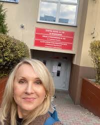 👉 Media odgrywają ogromną rolę w budowaniu świadomości finansowej  współczesnych dzieci, młodzieży i młodych dorosłych. 📌 Podczas spotkania  Zespołu ds Mediów w Krajowego Centrum Edukacji Ekonomicznej #KCEE  dyskutowaliśmy o tym, jak rzetelna