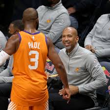 Get the latest player news, stats, injury history and updates for point guard chris paul of the phoenix suns on nbc sports edge. Chris Paul Has Blended Into The Phoenix Suns Offense To Great Success Bright Side Of The Sun