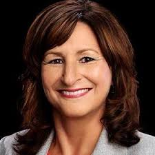 Peggy Metcalf's Instagram, Twitter & Facebook