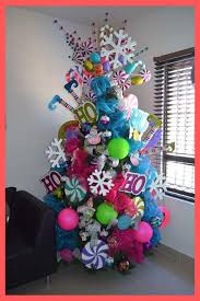 How To Create Awesome Christmas Trees Unique Christmas Trees Candy Christmas Tree Cool Christmas Trees