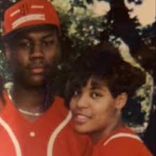 Lou Young bringing out the Frank Lucas mink coat for Claressa Shields'  fight will forever be iconic 😂