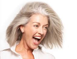 In diesem beitrag finden sie die besten bilder von 15 super trend frisuren für graue haare, die sie deffinitely lieben! Frisuren Fur Altere Frauen