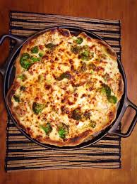 The Pizza Lab Baking Steel Vs Lodge Cast Iron Pizza Cast Iron Pizza Cast Iron Pizza Pan Cooking