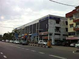 The road is named after the first yang every saturday between 5 pm to 10 pm, lorong tuanku abdul rahman is closed to vehicles to make room for the night market that offers a variety of. Jalan Abdul Rahman Office For Rent In Muar Johor Iproperty Com My