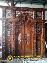 Akan tetap ini tidak menjadi pengaruh bagi kalangan masyarakat yang sedang membutuhkan, kayu jati sendiri sudah di kenal dengan kualitasnya yang begitu memuaskan di bandingkan dengan kayu jenis lainnya. Pintu Gebyok Kayu Jati Ukir Jepara Model Terbaru