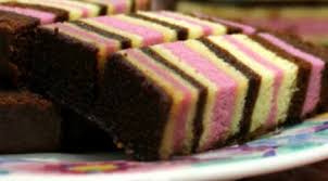 Buat penggemar kek coklat di luar sana, anda mungkin sudah bosan dengan kek coklat biasa yang anda selalu buat di rumah. Resepi Kek Lapis Annabery Resepi Kek Lapis Oreo Crunch Cheese Kongsi Resepi