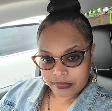 Lions Fan Responds to Bears Fan with Buffs