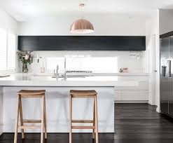 24 Stylish Black And White U Shaped Kitchen Home Design Lover Kitchen Remodel Small Farmhouse Style Kitchen U Shaped Kitchen