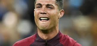 Darunter verkauft er auch unter anderem mode und parfüm. Europameister Portugal Cristiano Ronaldo Ich Glanze Weil Ich Geweint Habe Welt