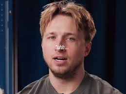 Angela's Hilarious VR Reaction