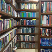 Seperti yang diketahui umum bahawa dalam bajet 2017 kad debit diskaun siswa 1 malaysia(kad1sm debit) telah menggantikan baucer buku 1 malaysia mulai tahun 2017. Kamal Medical Bookstore Toko Buku Di Kampung Bahru