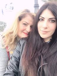 Lipari, anche il Santo Natale dedicato a Desirè grazie all'instancabile  mamma Stella. La dedica di Carlo Lanza...