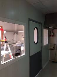 Venta de puertas, condensadores, evaporadoes y todo tipo de piezas para cuarto frio. Separacion En Cocina Para Cuarto Frio Carpinteria De Aluminio Son Fuster Facebook
