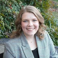 Ballot and the Bible: How Scripture Has Been Used and Abused in American  Politics and Where We Go from Here: Kaitlyn Schiess: 9781587435966:  Amazon.com: Books