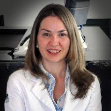 Elizabeth Maia's Instagram, Twitter & Facebook