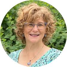 Tina Leist's Instagram, Twitter & Facebook