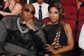 Birdman And Toni Braxton Share A Lazy Sunday Selfie Together