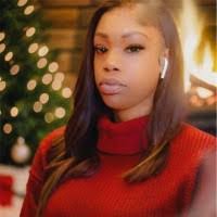 Shaniqua Simmons's Instagram, Twitter & Facebook