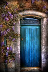 Declan O Doherty Goruntuler Ile Mavi Kapilar Eski Kapilar The Doors
