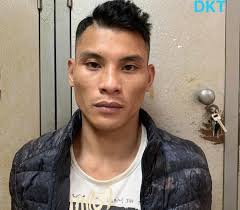 Va chạm giao thông, nam thanh niên rút điếu cày vụt nhân viên giao hàng tổn  hại 64% sức khoẻ