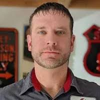 Sam Tiede's Instagram, Twitter & Facebook