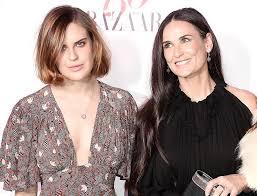 We all love demi moore haircut in ghost free tape video! Demi Moore S Daughter Tallulah Willis Channels Her Iconic Ghost Haircut Hellogiggles