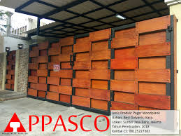 Tampilan pagar tampak selaras dengan bangunan rumah minimalis. Pagar Minimalis Woodplank Kaca Motif Kayu Grc Di Sunter Jakarta Jual Kanopi Tralis