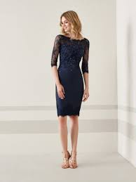 Nel nostro atelier davino troverai anche abiti lunghi che magicamente dopo la cerimonia si trasformano in vestiti corti, che ti permetteranno di ballare e di scatenarti in pista durante la festa. Vestido De Fiesta Corto Cenido Con Encaje Y Pedreria Pronovias Vestidos De Fiesta Vestidos De Fiesta Azules Vestidos De Fiesta Cortos